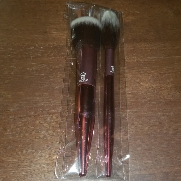 Moda Limited Edition 2pc Powder & Soft Glow Kit - Picture 5 of 5